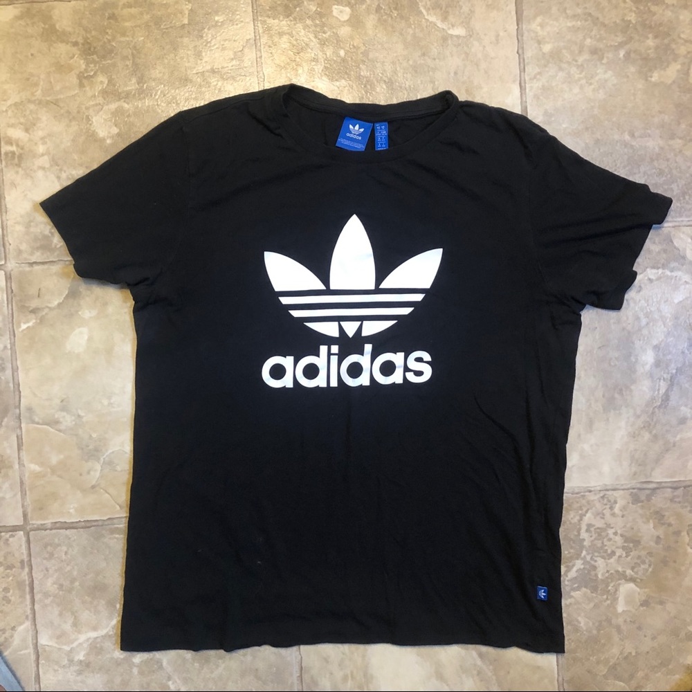 Adidas T-shirt